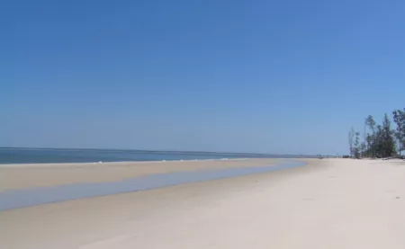 Praia de Pebane 2