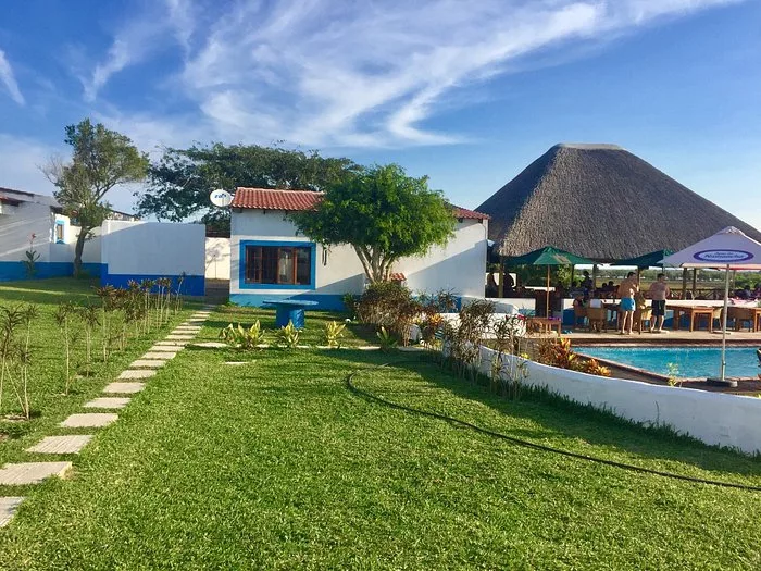 Quinta Bar acomodacao na praia de macaneta jpg