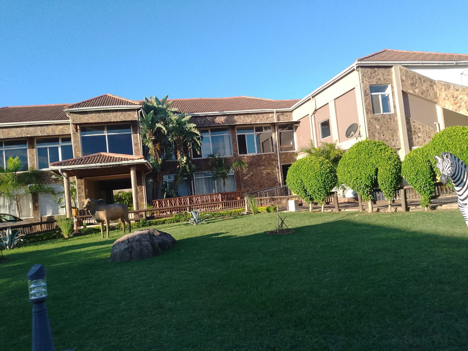 Hotel Reina – um lugar de encanto terapêutico em Marracuene Complexo reina