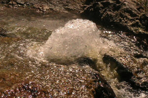 Águas termais de Pinda: um refúgio escondido em Morrumbala
