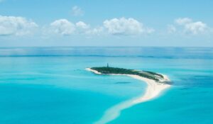 Poucos conhecem: destino moçambicano com praias dignas do Caribe e trilhas secretas